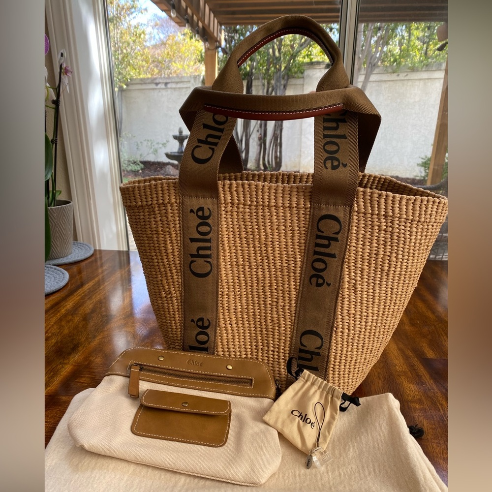 Chloe Woody Basket Tote w/Cosmetic Bag & Charm- Excellent Condition - AUTHENTIC